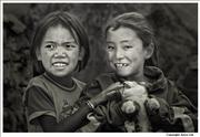 Girls with cat Junpa Tibet
